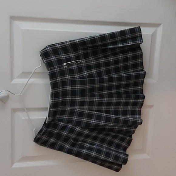 H & M Pleated Skirt NWOT - Picture 1 of 5